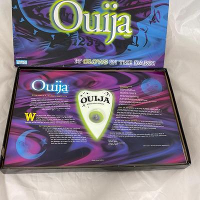 -182- VINTAGE | Parkers Brothers Ouija Board | Glow In The Dark