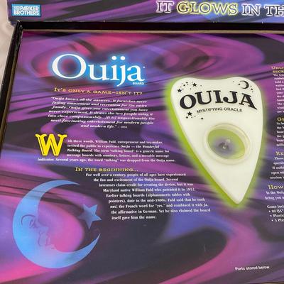 -182- VINTAGE | Parkers Brothers Ouija Board | Glow In The Dark