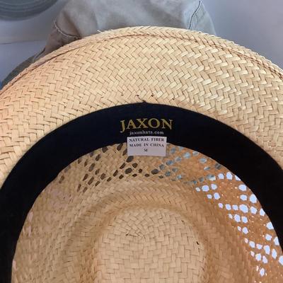 Lot 928 Large Lot of Menâ€™s Hats
