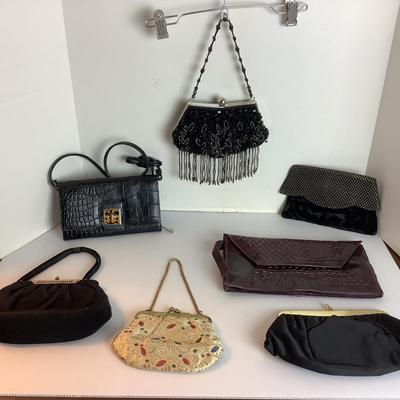 Lot 929 Lot of Ladies Evening-Wear Handbags