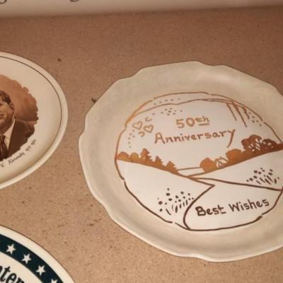 COLLECTIBLE POLITICAL PLATES