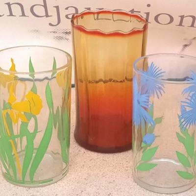 VARIETY OF COLLECTIBLE JUICE GLASSES