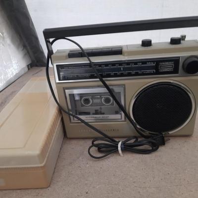 VINTAGE TAPE PLAYER