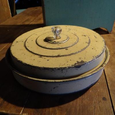 METAL PAN WITH LID AND WOODEN TOOL/MAG HOLDER
