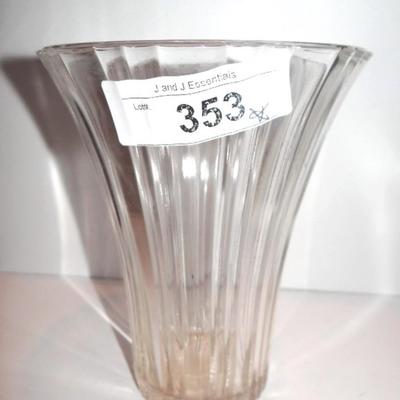 ANCHOR HOCKING RIBBED GLASS VASE