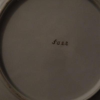 COLLECTIBLE PLATES