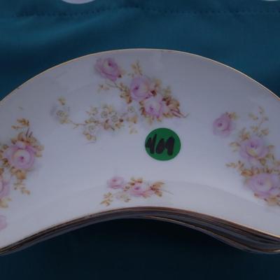SET OF 5 CRESENT SALAD PLATES PINK ROSES