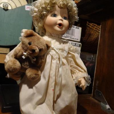 COLLECTIBLE PORCELAIN DOLL