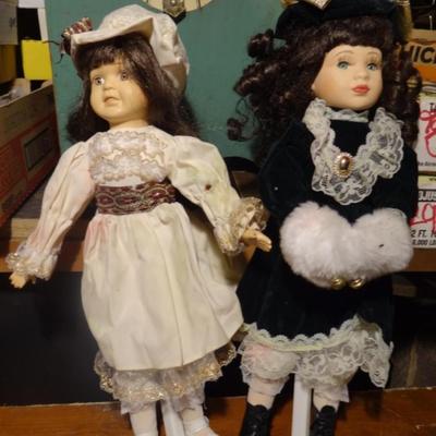 COLLECTIBLE PORCELAIN DOLLS