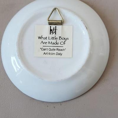 What little boys are made of walls plates