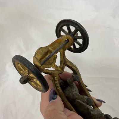 -202- VINTAGE | 1920â€™s Cast Iron Overland Circus Wagon