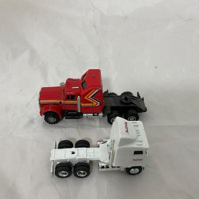 -203- COLLECTIBLE | Toy Semi Trucks