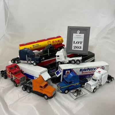-203- COLLECTIBLE | Toy Semi Trucks
