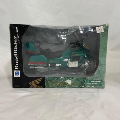 -205- COLLECTIBLE | Road Rider Honda Motorcycle