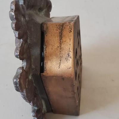 Metal bank