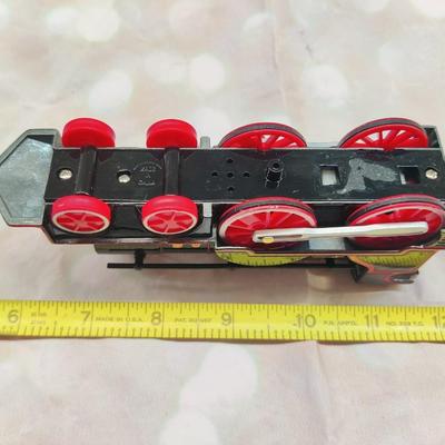 FUN DIECAST LIGHT/SOUND TRAIN W/ PULLBACK ACTION