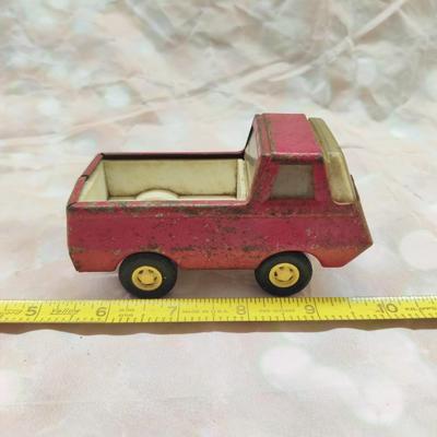 VINTAGE 1970'S TONKA MINI RED PICKUP TRUCK