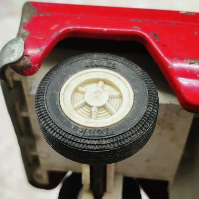 VINTAGE 1960/70'S TONKA FIRE CHIEF JEEP WAGONEER