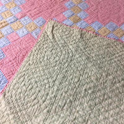960 Vintage Diamond Block Quilt 70â€ x 80â€