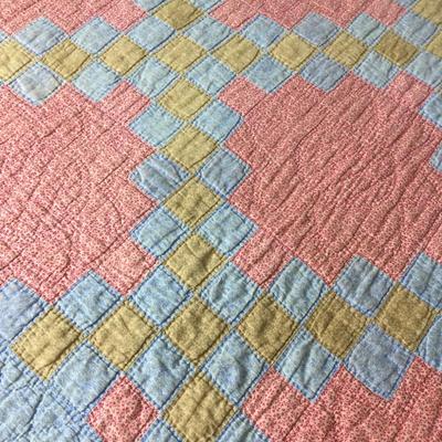 960 Vintage Diamond Block Quilt 70â€ x 80â€