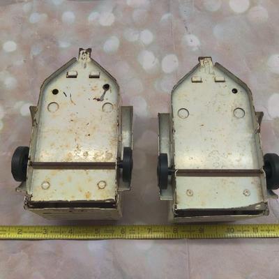 VINTAGE TONKA STABLES TOY TRAILER LOT