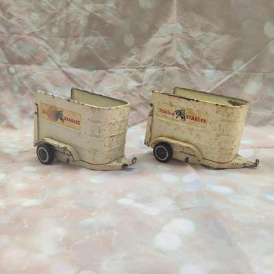 VINTAGE TONKA STABLES TOY TRAILER LOT