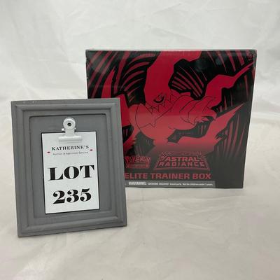 -235- COLLECTIBLE | PokÃ©mon Elite Trainers Box | Factory Sealed