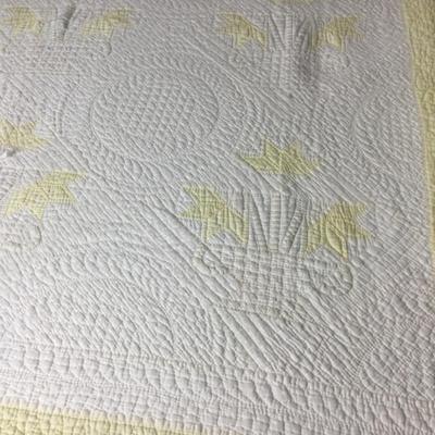 963 Vintage Yellow & White Basket Quilt 73â€ x 76â€