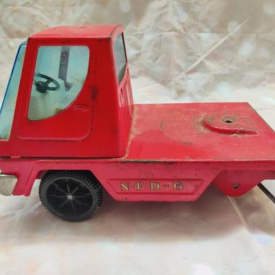 VINTAGE 1970'S NYLINT FIRE DEPARTMENT RED FIRE TRUCK W/ LADDERS