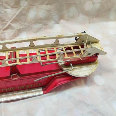 VINTAGE 1970'S NYLINT FIRE DEPARTMENT RED FIRE TRUCK W/ LADDERS
