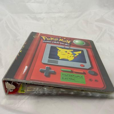 -241- COLLECTIBLE | Vintage PokÃ©mon Cards. & PokÃ©mon Binder