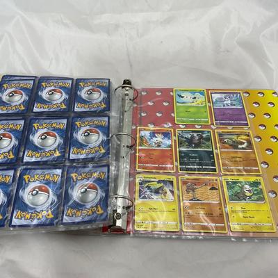 -241- COLLECTIBLE | Vintage PokÃ©mon Cards. & PokÃ©mon Binder