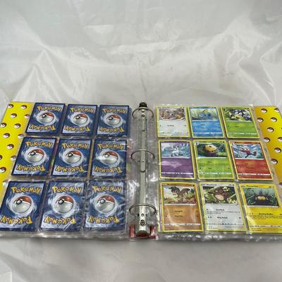 -241- COLLECTIBLE | Vintage PokÃ©mon Cards. & PokÃ©mon Binder
