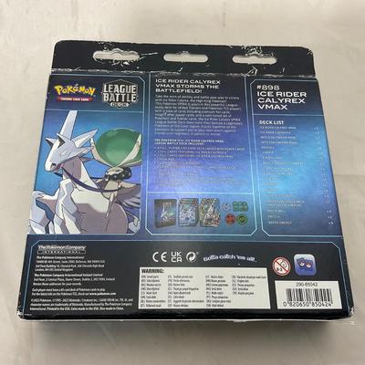 -248- COLLECTIBLE | PokÃ©mon Ice Rider Calyrex Set