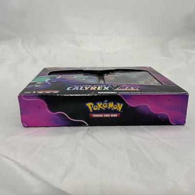 -249- COLLECTIBLE | PokÃ©mon League Battle Shadow Rider Calyrex VMAX | Factory Set