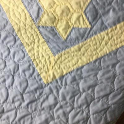 970 Vintage Blue & Yellow Star Quilt 102â€ x 82â€