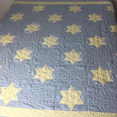 970 Vintage Blue & Yellow Star Quilt 102â€ x 82â€