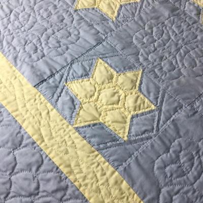 970 Vintage Blue & Yellow Star Quilt 102â€ x 82â€