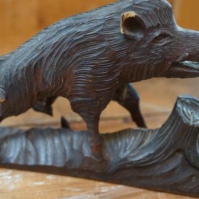 VINTAGE HAND CARVED WOOD BOAR