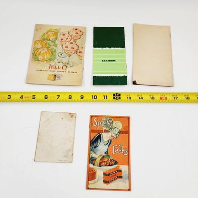 VINTAGE FOOD & MORE COLLECTABLE BOOKLETS