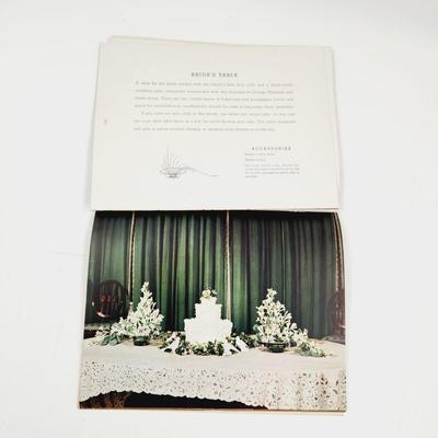 1941 COCA-COLA CO BOOKLET - FLOWER ARRANGING