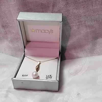 MACY'S 18"  Solid 14K Pearl Swirl Dangle Necklace
