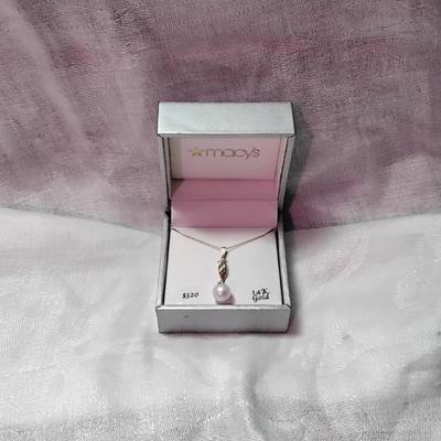 MACY'S 18"  Solid 14K Pearl Swirl Dangle Necklace