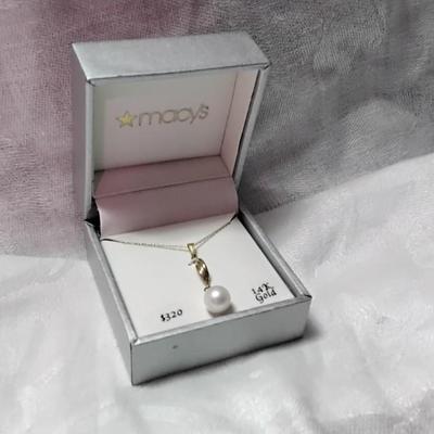 MACY'S 18"  Solid 14K Pearl Swirl Dangle Necklace
