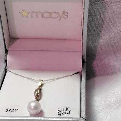 MACY'S 18"  Solid 14K Pearl Swirl Dangle Necklace