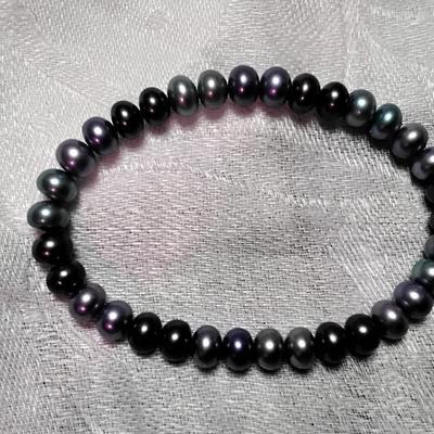 Beautiful Jewel Tones  7mm Pearl Adjustable Bracelet