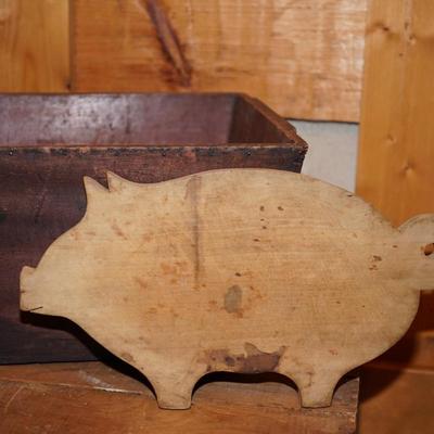 ANTIQUE SMALLER GRAIN BOX & PIG CUTTING BOARD CUT OUT.