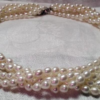 Beautiful 17" 5 Strand 5.5 mm Torsade Necklace