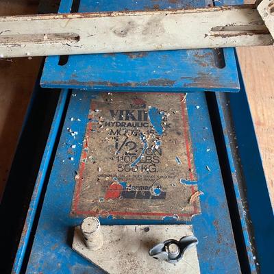 Viking 1/2 Ton Jack Model M1505