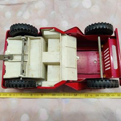 VINTAGE 1960'S TONKA #425 JEEP PUMPER FIRE TRUCK
